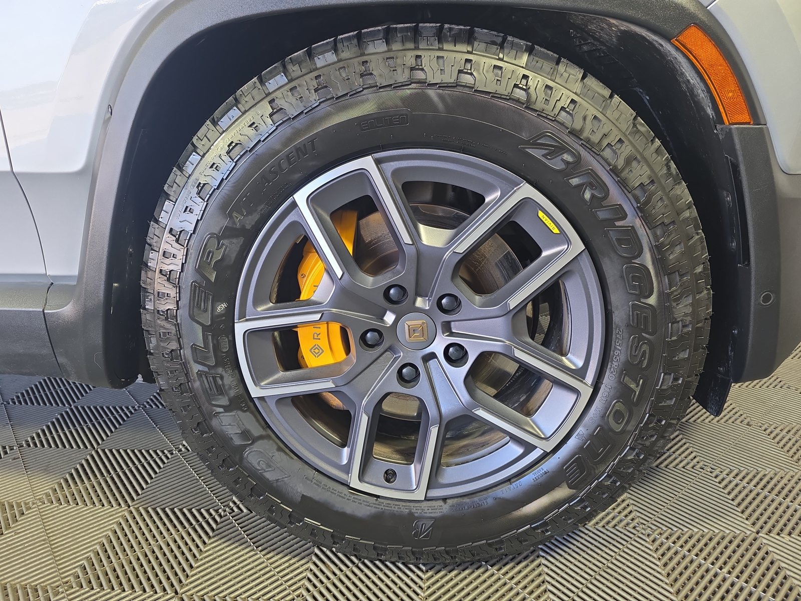 Used 2023 Rivian R1S Adventure Quad AWD/4WD image 11