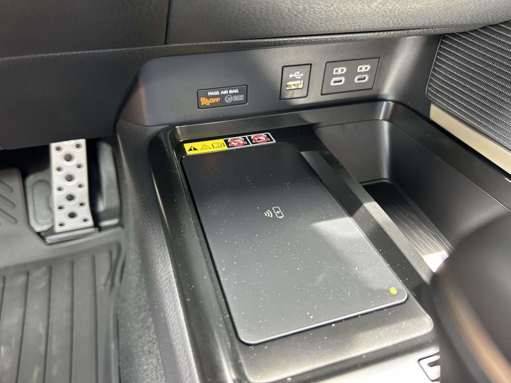 New 2026 Toyota Camry Hybrid w/ Convenience Package FWD image 22