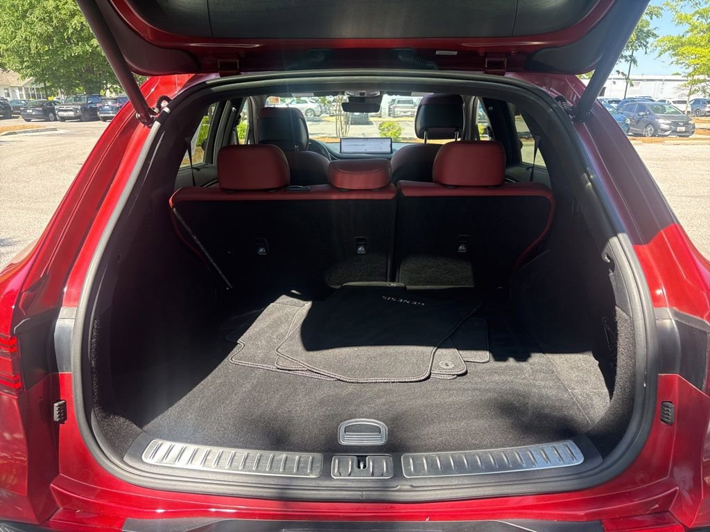 Used 2022 Genesis GV70 2.5T w/ Sport Prestige Package AWD/4WD image 32