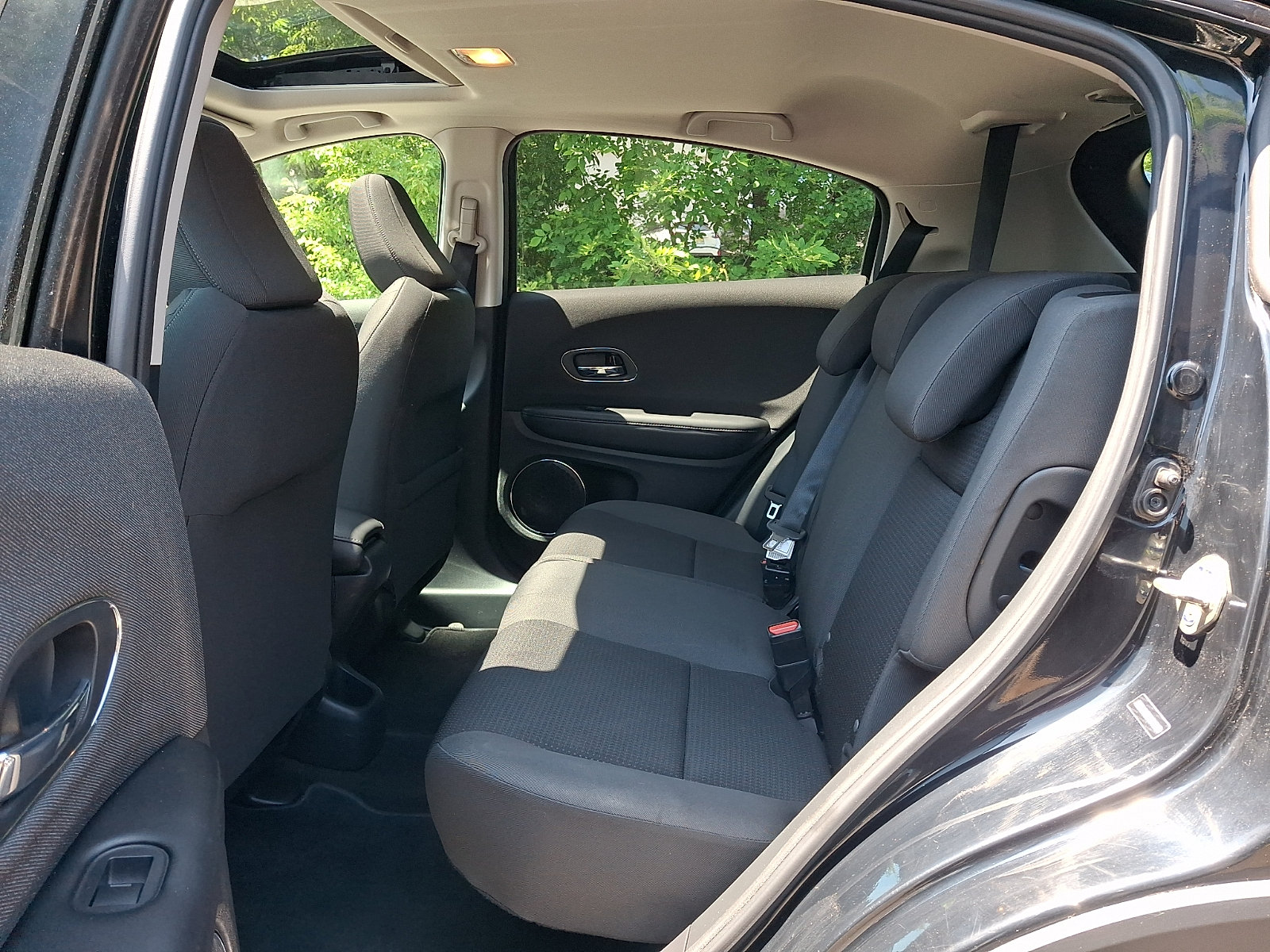 Used 2019 Honda HR-V EX image 10
