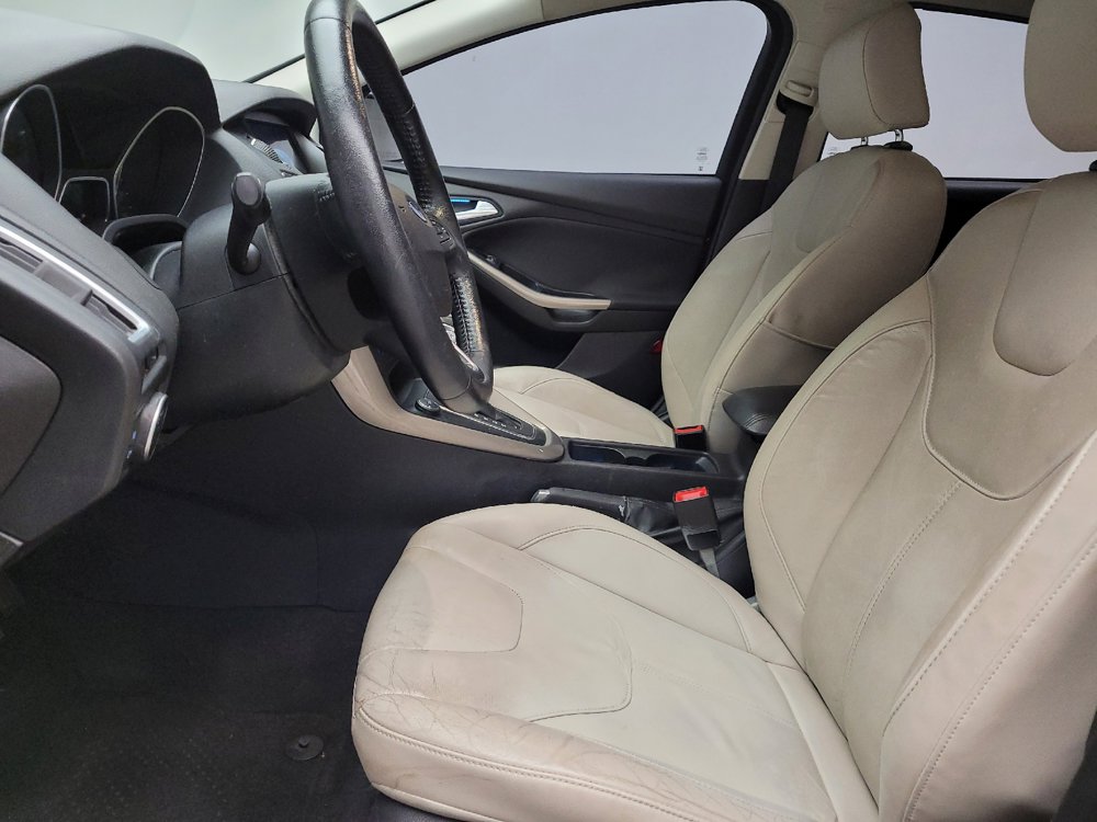 Used 2016 Ford Focus Titanium FWD image 17