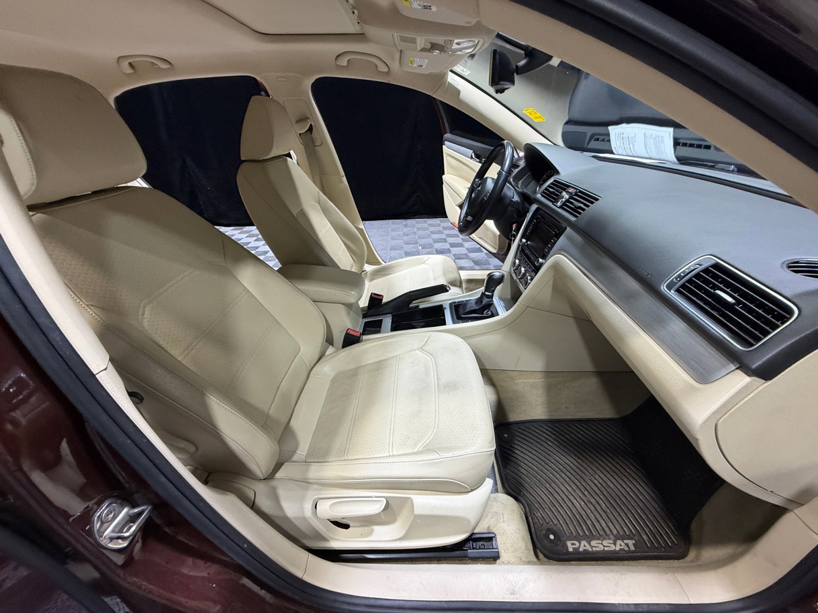 Used 2012 Volkswagen Passat 2.5 SE image 19