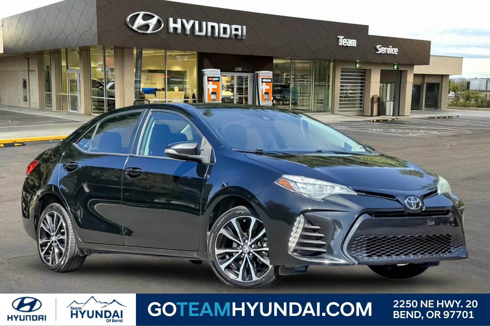 Used 2019 Toyota Corolla SE w/ SE Premium Package
