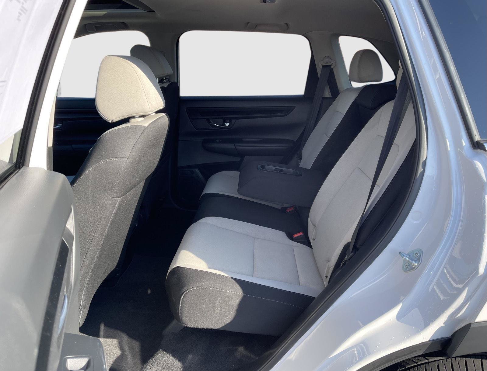 Used 2023 Honda CR-V EX image 15