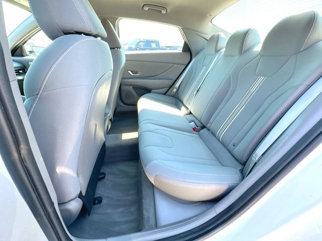 Used 2021 Hyundai Elantra SEL w/ Convenience Package FWD image 24
