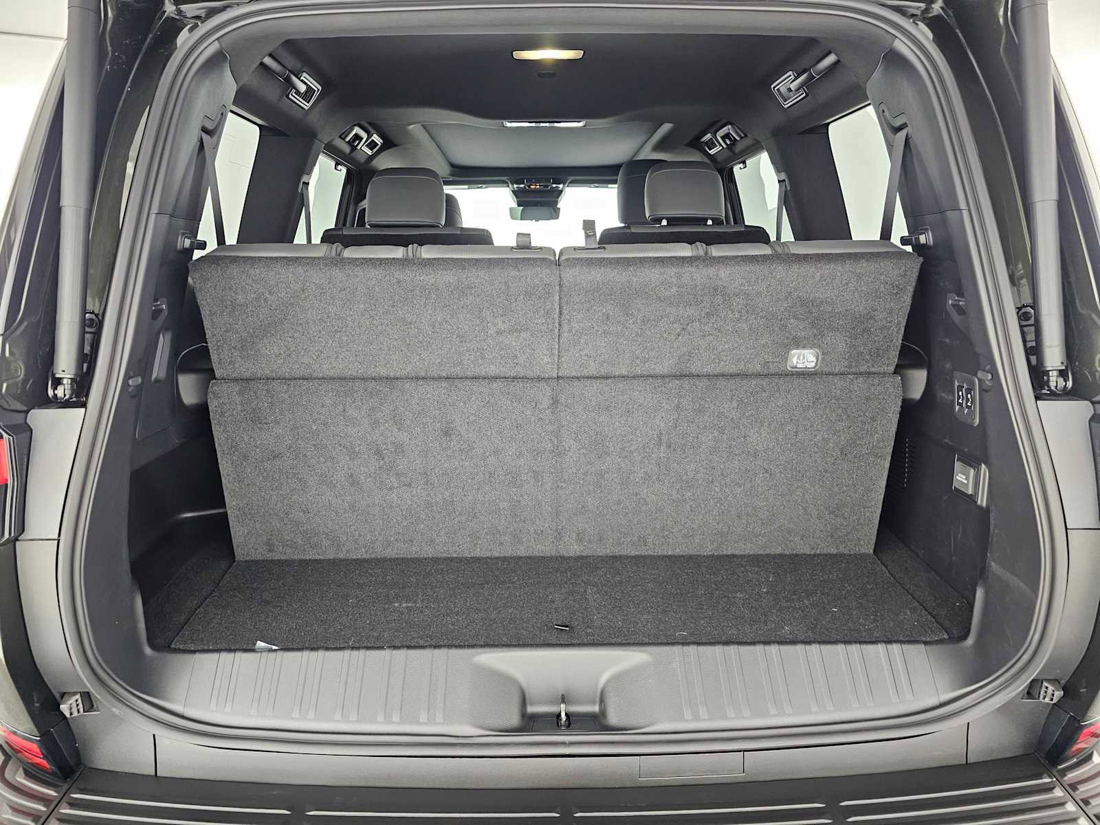 Used 2025 Lexus GX 550 w/ Accessory Package (31) image 15