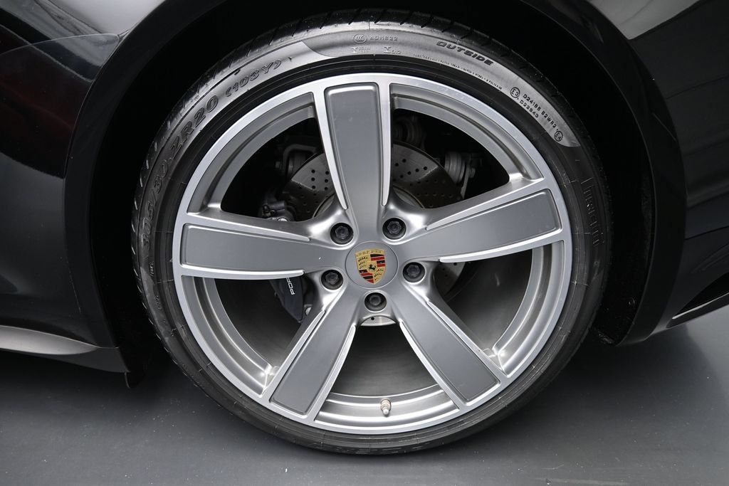 Certified 2019 Porsche 911 Targa 4 AWD/4WD image 8