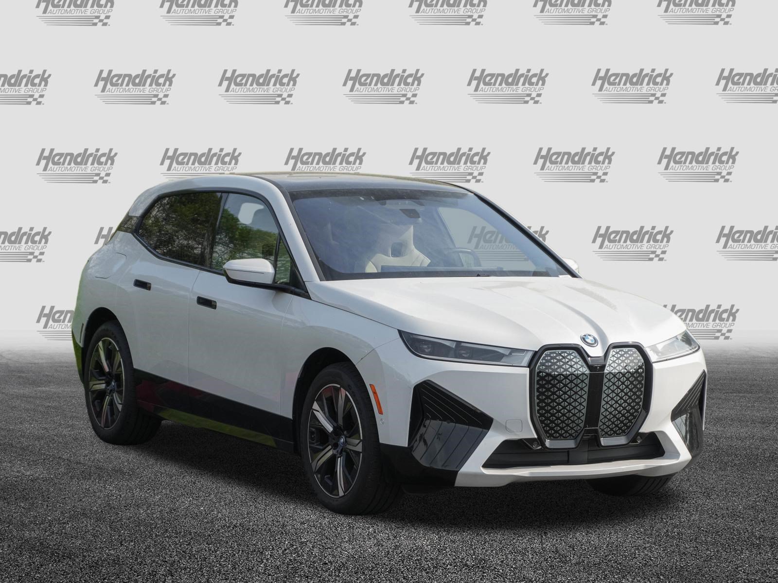 Certified 2024 BMW iX xDrive50 w/ Premium Package AWD/4WD image 2