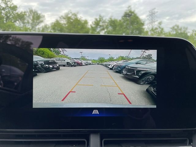 Used 2025 Chevrolet Trax LT w/ LT Convenience Package FWD image 17