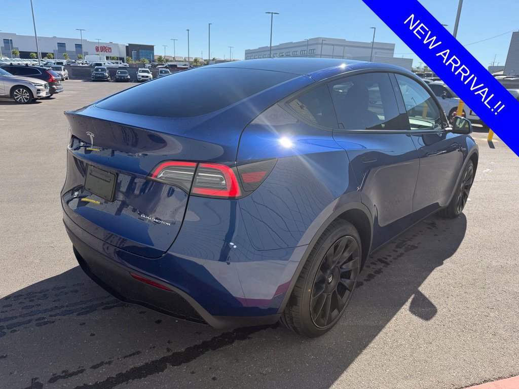 Used 2023 Tesla Model Y Long Range AWD/4WD image 6