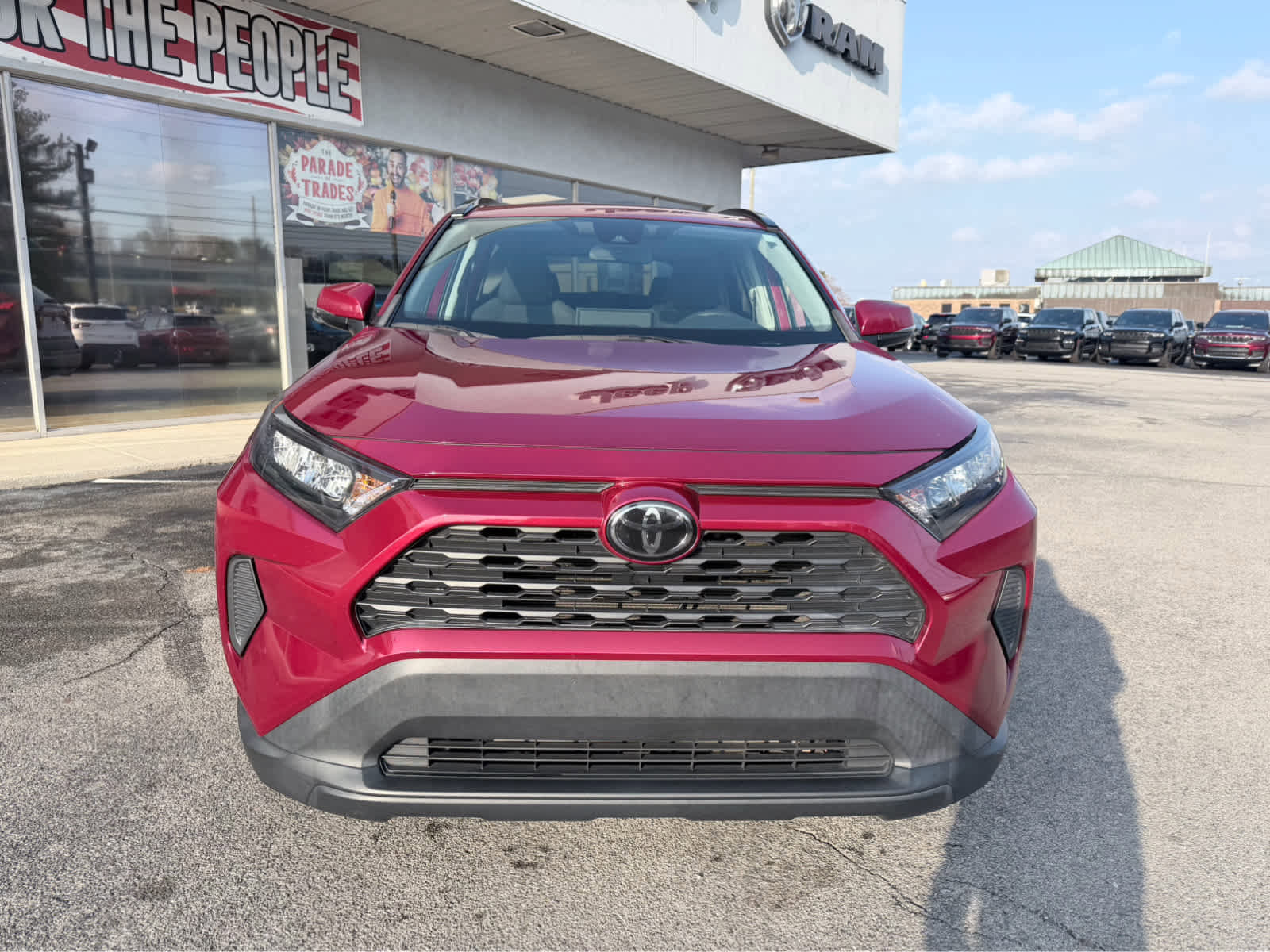 Used 2019 Toyota RAV4 LE image 4