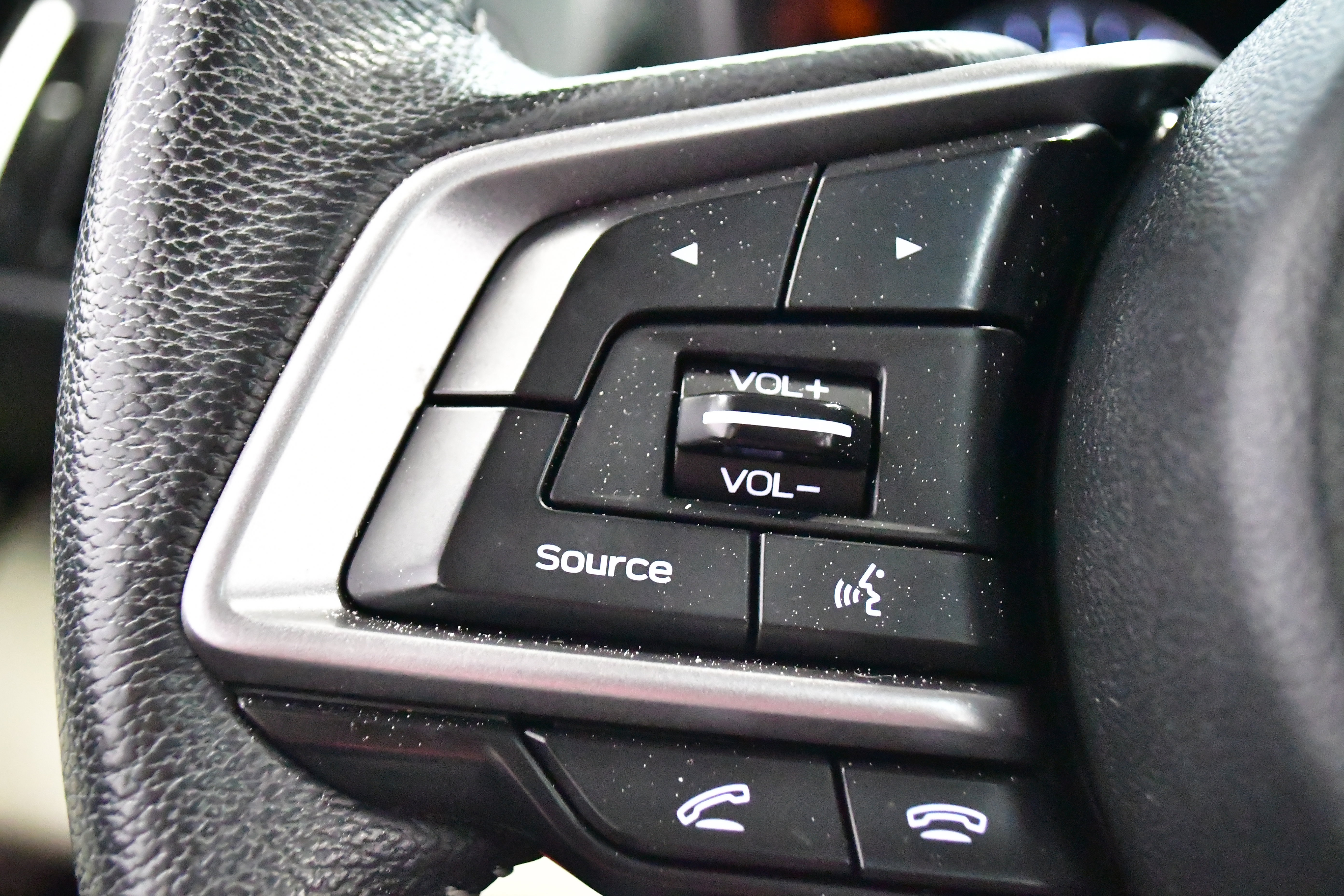 Used 2022 Subaru Ascent Limited w/ Technology Package image 44