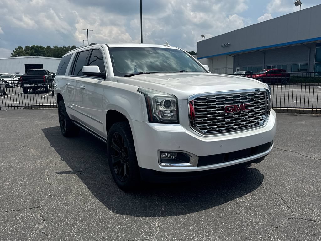 Used 2018 GMC Yukon XL Denali w/ Denali Ultimate Package AWD/4WD image 4