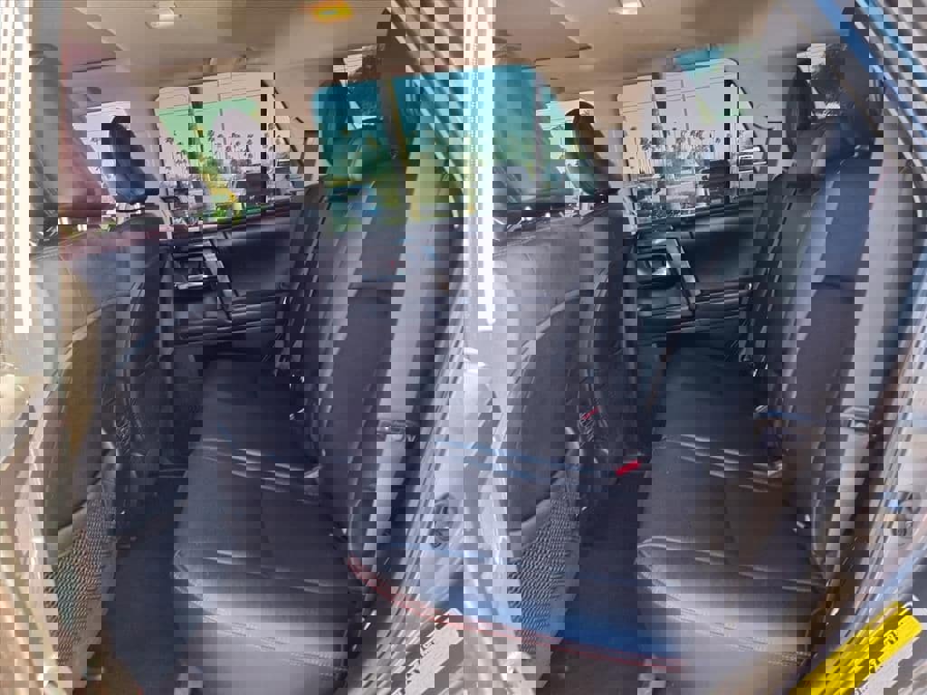 Used 2015 Toyota 4Runner image 24