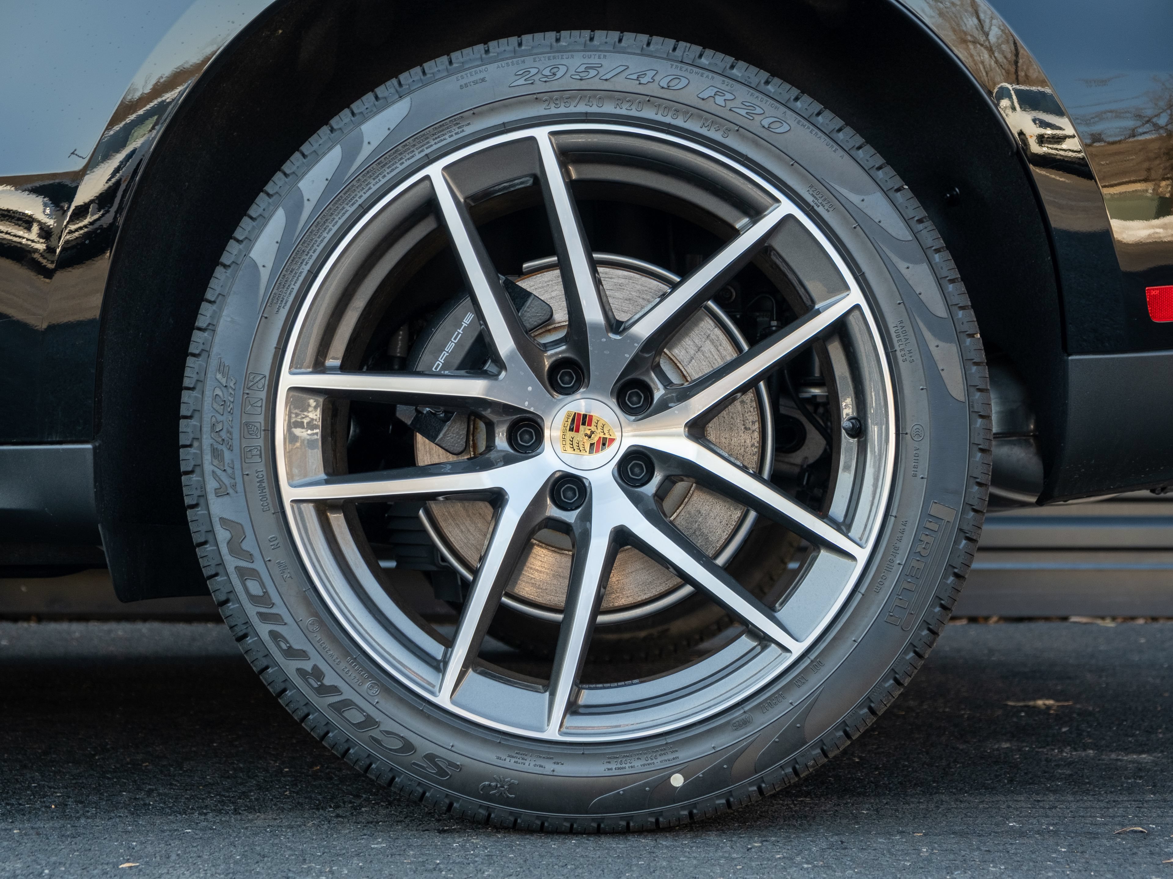 Certified 2026 Porsche Macan Turbo AWD/4WD image 13