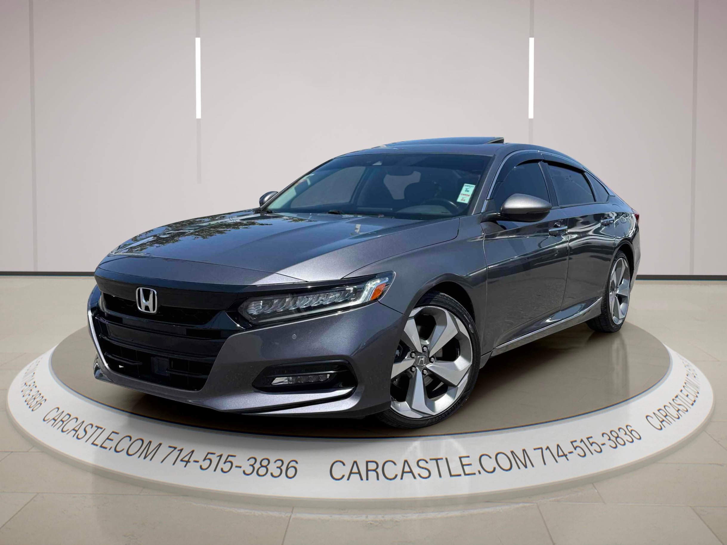 Used 2020 Honda Accord Touring image 1