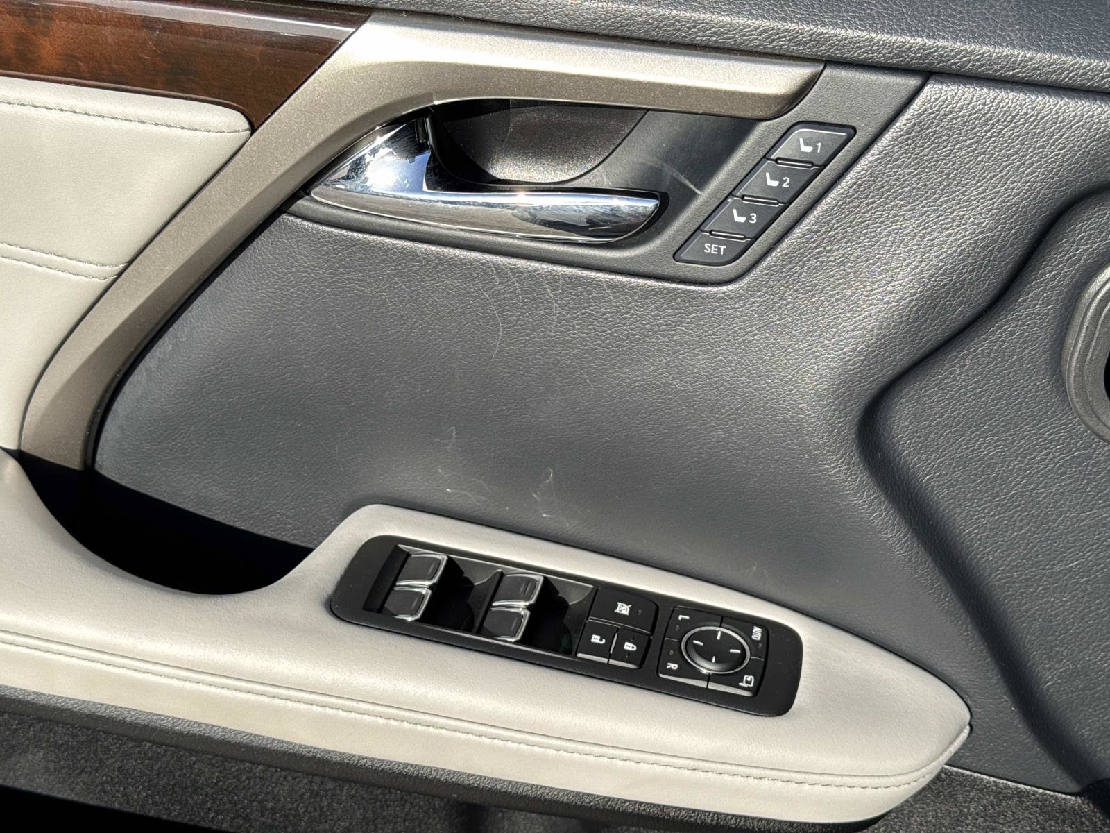 Used 2019 Lexus RX 350 AWD image 21