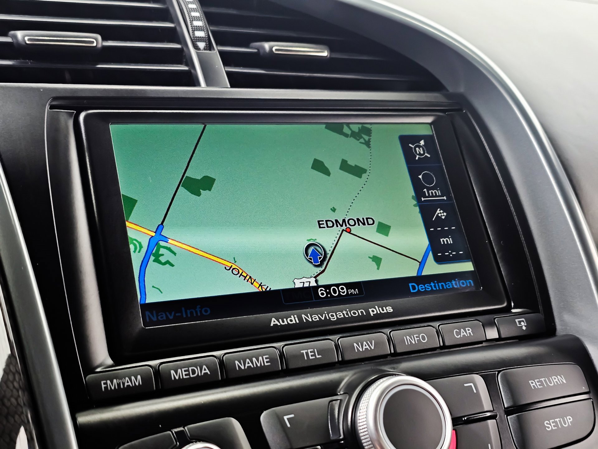 Used 2010 Audi R8 V10 image 28