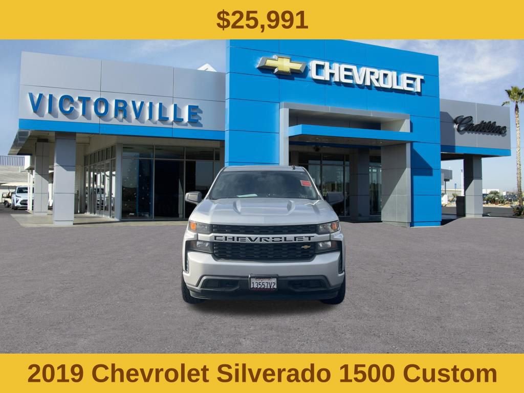 Used 2019 Chevrolet Silverado 1500 Custom w/ Custom Value Package image 2