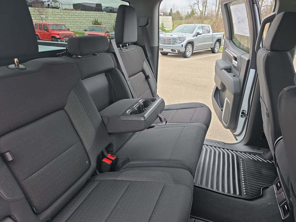 New 2026 GMC Sierra 1500 Elevation image 11