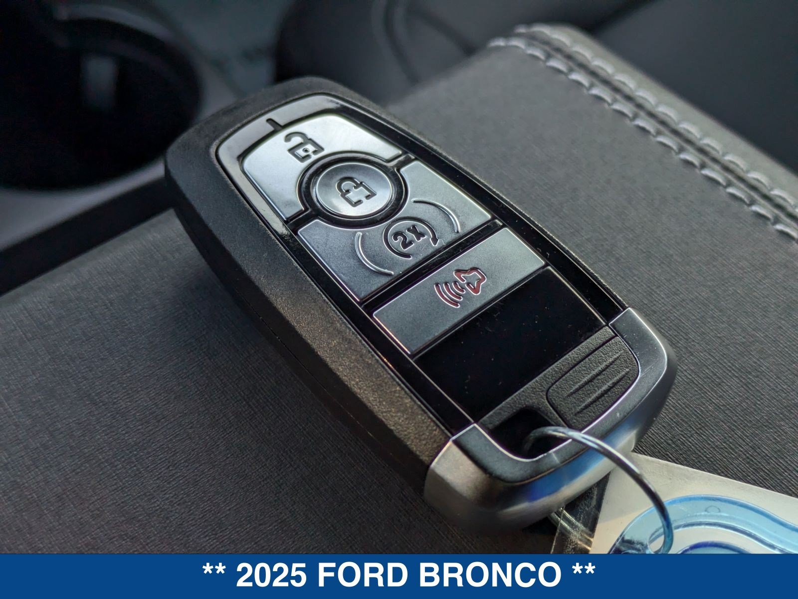 Used 2025 Ford Bronco Badlands AWD/4WD image 56
