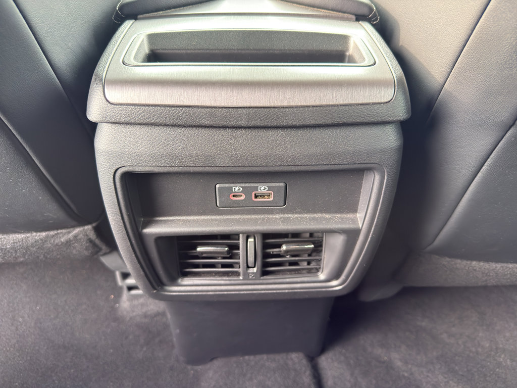 Certified 2024 Nissan Murano SV w/ SV Midnight Edition Package image 31