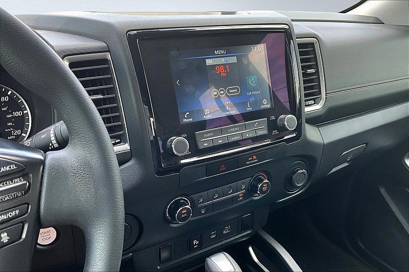 Used 2022 Nissan Frontier SV w/ Technology Package image 7