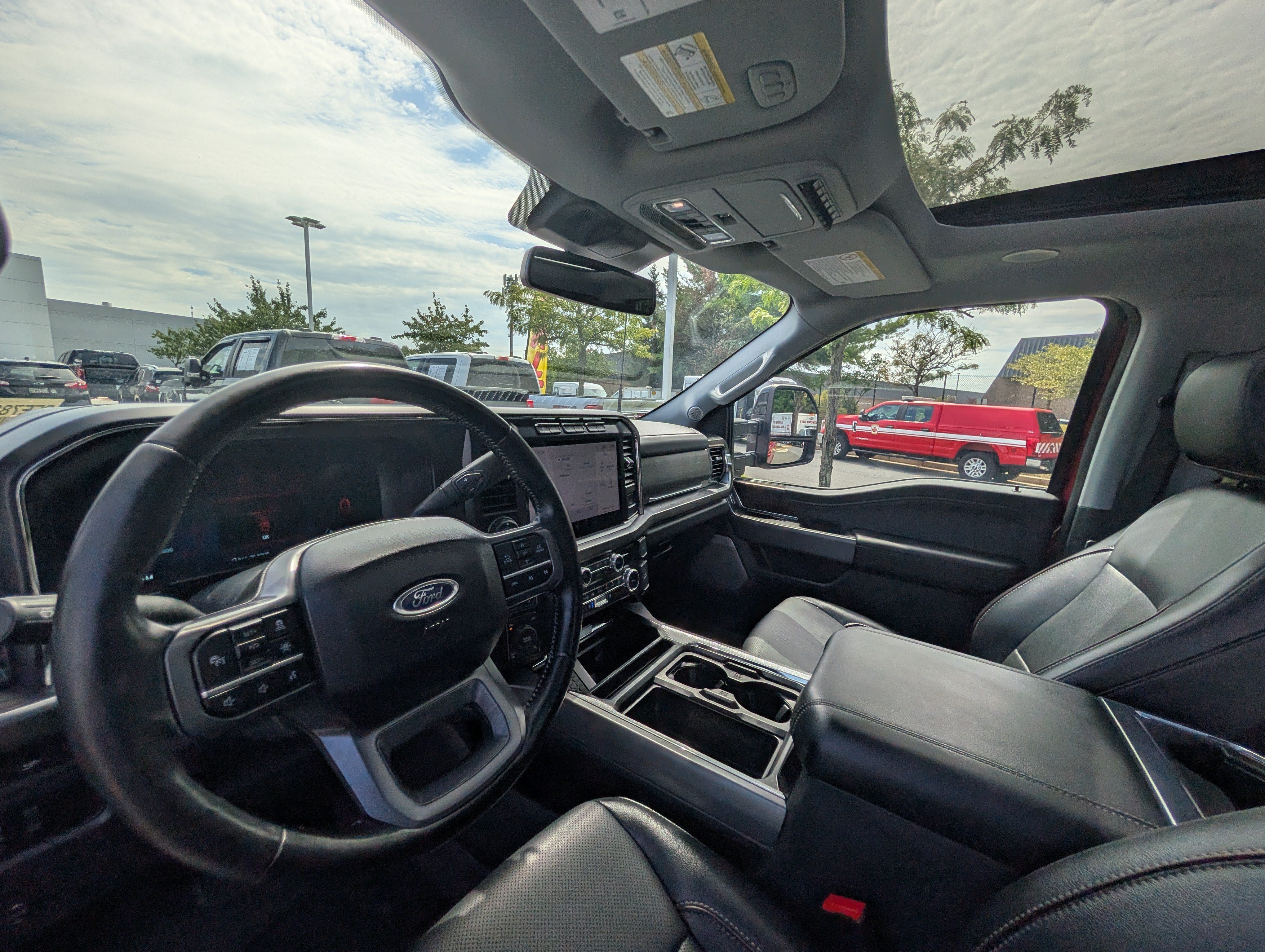 Certified 2024 Ford F250 Lariat w/ Lariat Ultimate Package AWD/4WD image 14