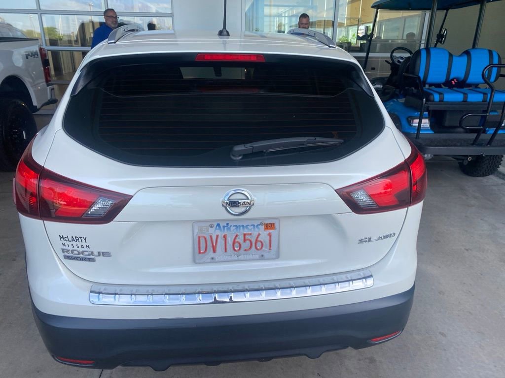 Used 2017 Nissan Rogue Sport SL AWD/4WD image 8