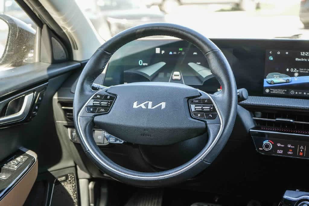 Certified 2023 Kia EV6 GT-Line AWD/4WD image 16