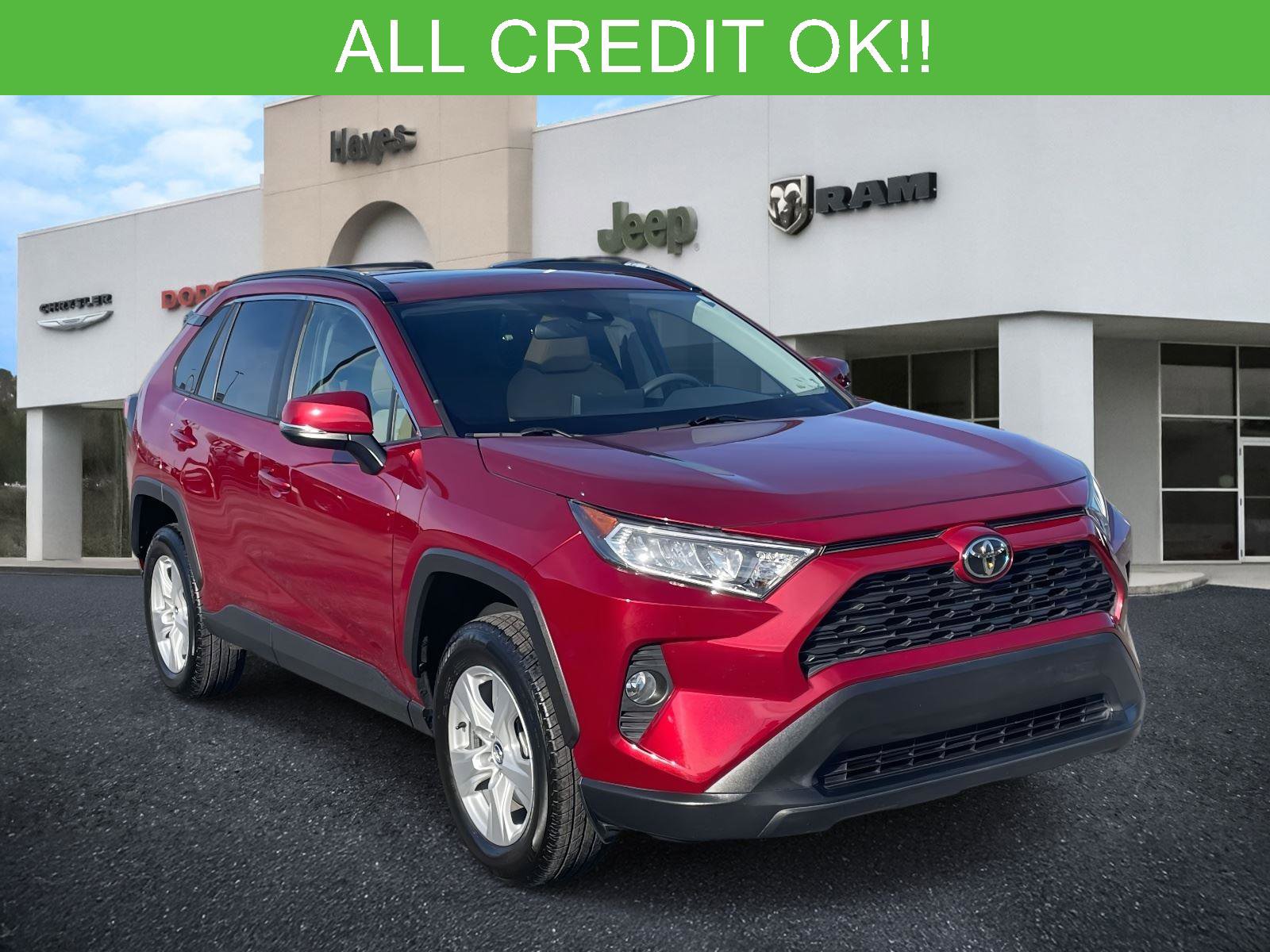 Used 2020 Toyota RAV4 XLE w/ Convenience Package image 1