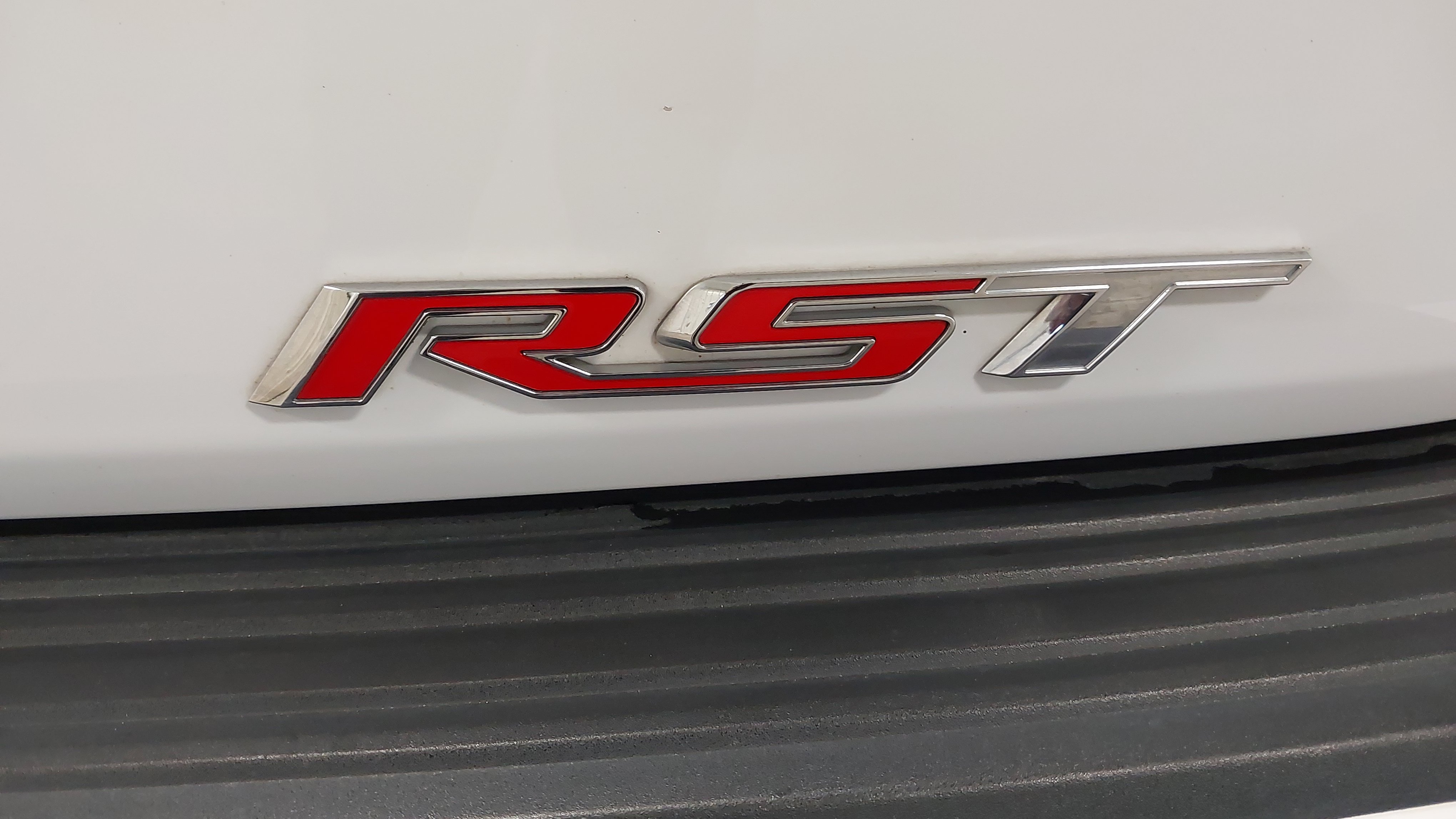 Used 2022 Chevrolet Tahoe RST w/ Luxury Package AWD/4WD image 33