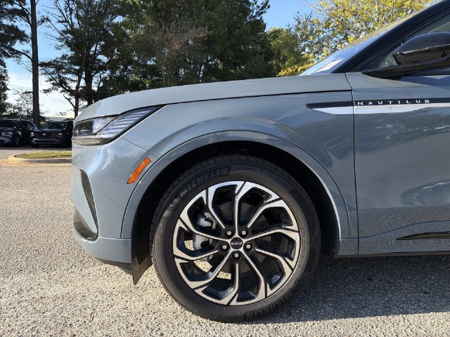 New 2026 Lincoln Nautilus Reserve AWD/4WD image 10