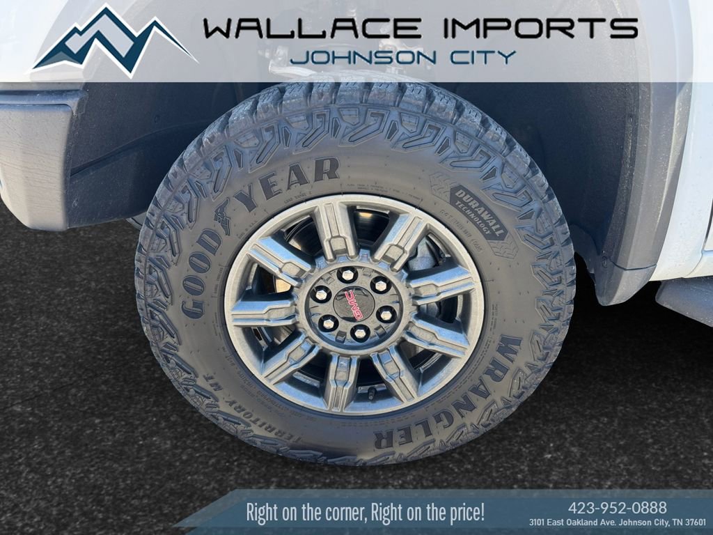 Used 2025 GMC Sierra 1500 AT4X AWD/4WD image 9