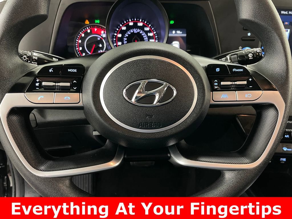 Used 2021 Hyundai Elantra SEL FWD image 4