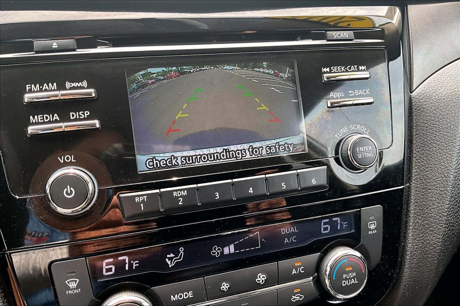 Used 2015 Nissan Rogue SV AWD/4WD image 20