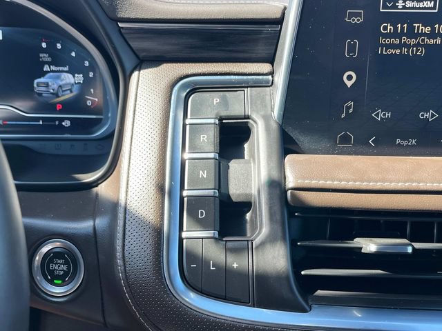 Used 2023 GMC Yukon XL SLT w/ SLT Premium Package AWD/4WD image 42