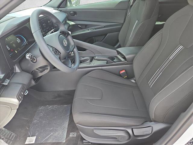 New 2026 Hyundai Elantra Sport image 4