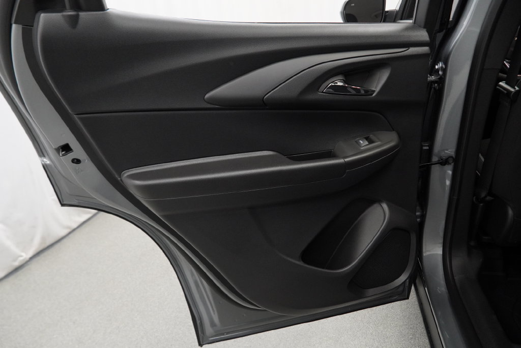 New 2026 Chevrolet TrailBlazer LT w/ Convenience Package FWD image 32