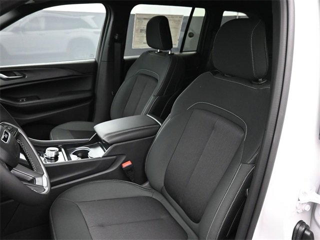 New 2025 Jeep Grand Cherokee Laredo image 15