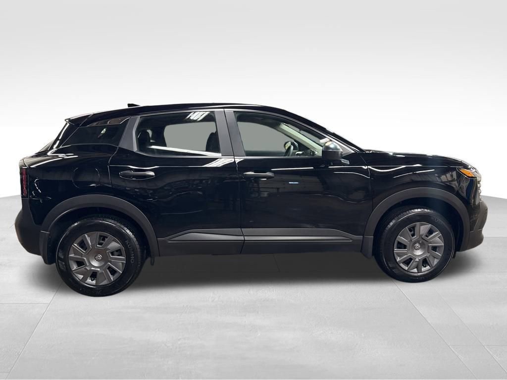 Certified 2025 Nissan Kicks S w/ Interior Electronics Package image 7