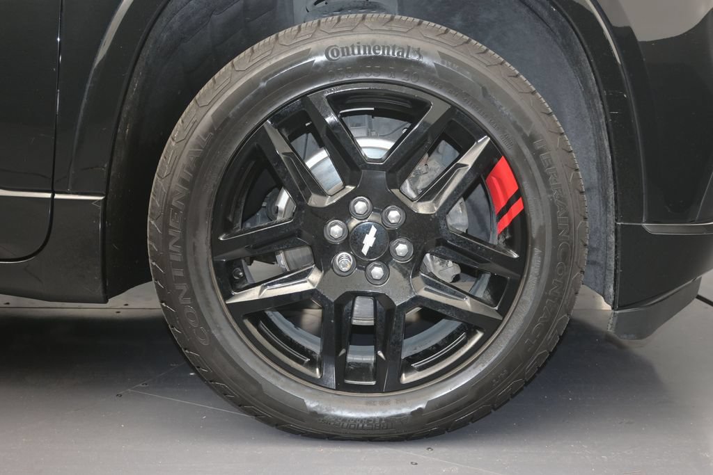 Used 2020 Chevrolet Traverse Premier w/ Redline Edition FWD image 9