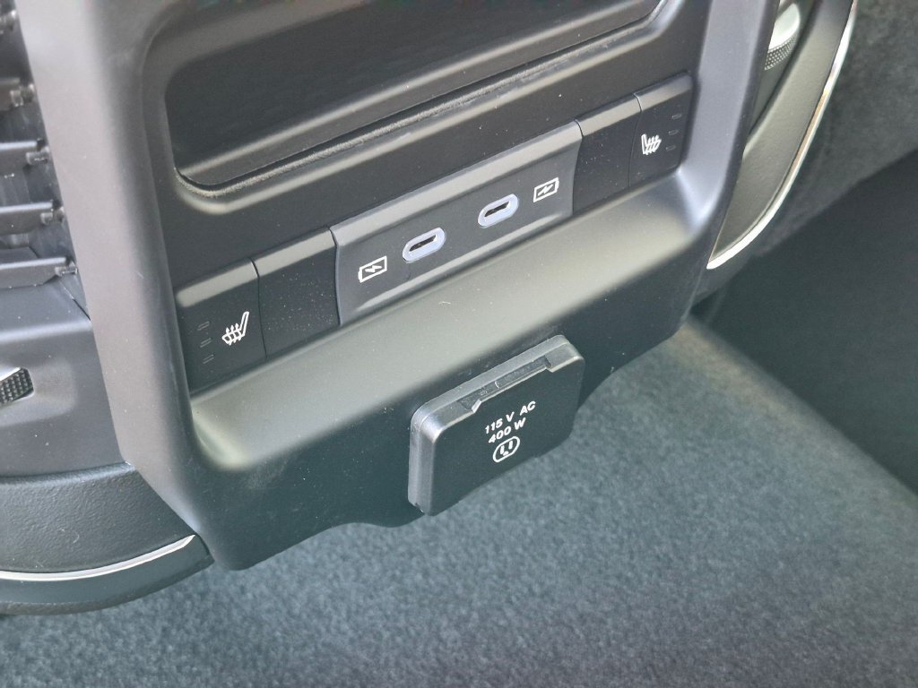 New 2026 RAM 2500 Laramie w/ Night Edition AWD/4WD image 22