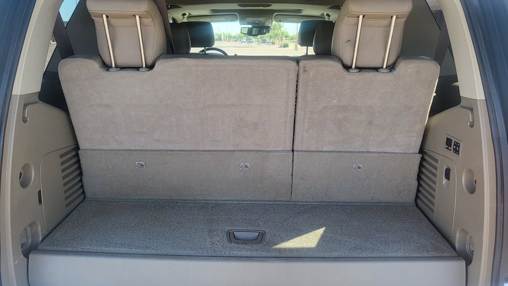 Used 2017 Chevrolet Tahoe LT w/ Luxury Package image 12
