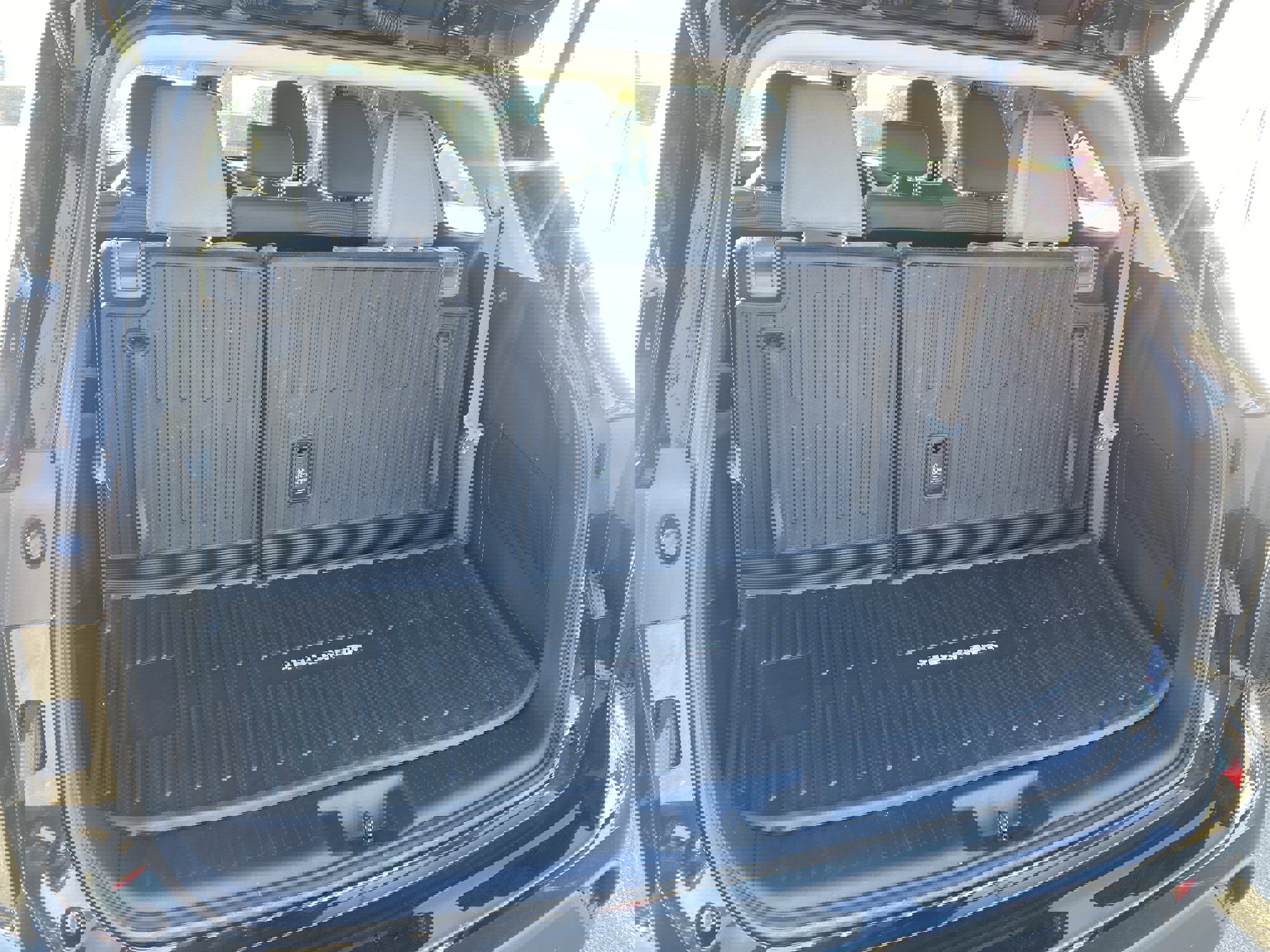 Used 2022 Toyota Highlander L image 23