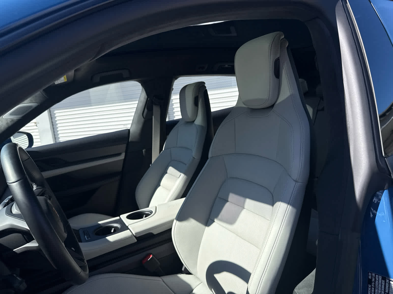 Certified 2022 Porsche Taycan Turbo S image 10