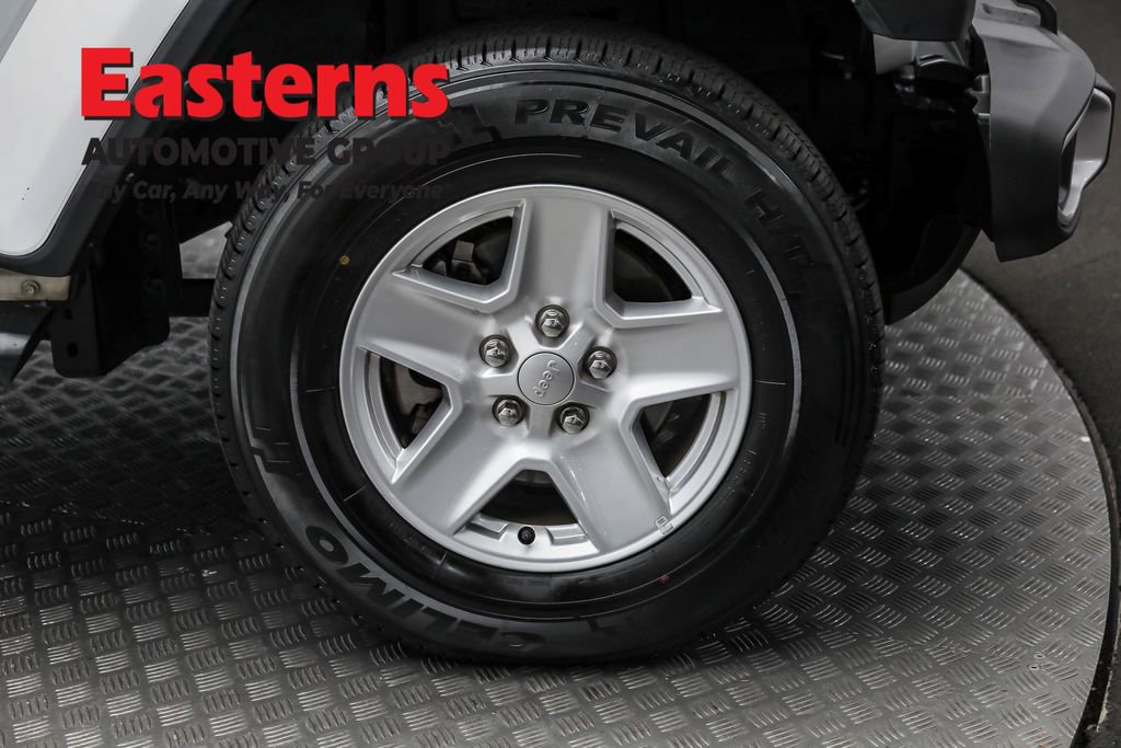 Used 2023 Jeep Gladiator Sport image 31