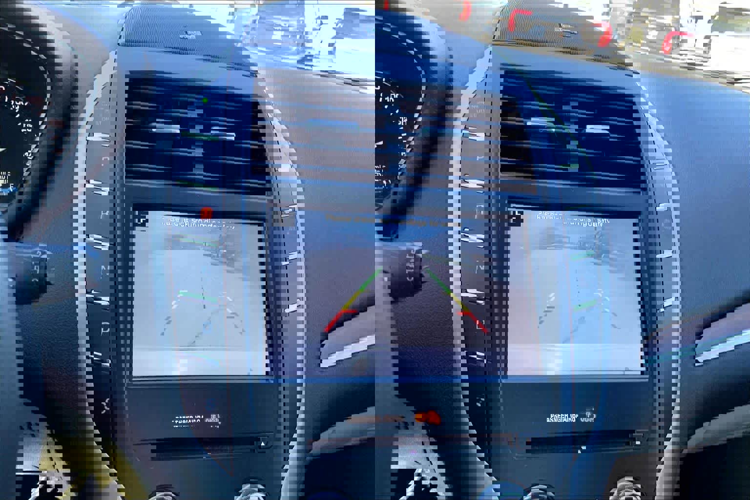 Used 2018 Lincoln MKC Select w/ Select Plus Package image 26