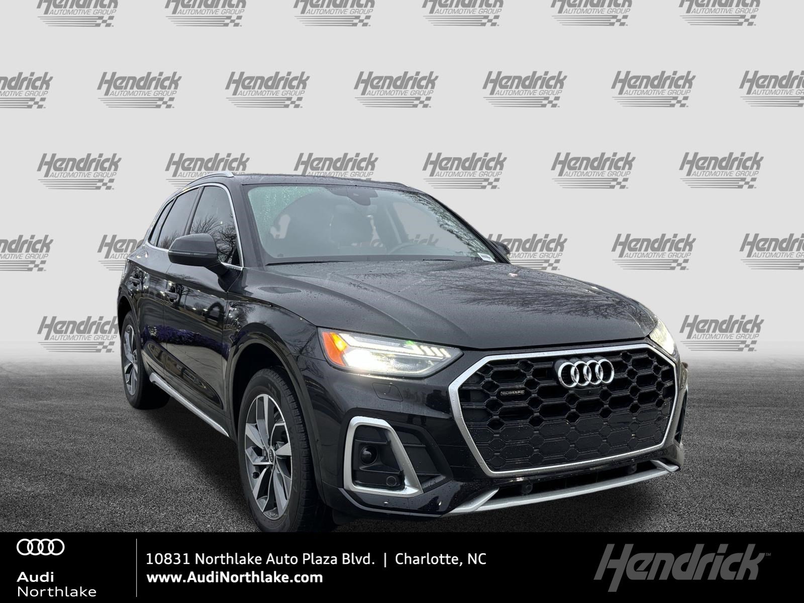 Used 2023 Audi Q5 2.0T Prestige w/ Prestige Package image 1