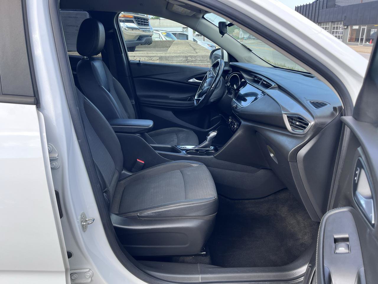Used 2020 Buick Encore GX Select FWD image 16
